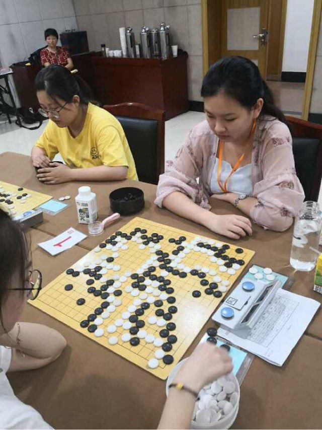 学围棋,找精英少儿围棋陈老师,手机号:13961205676