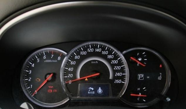 【东风日产】汽车仪表盘上显示的百公里油耗准不准?