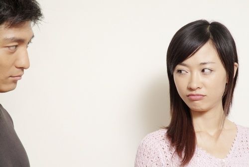 男人不要为了个别贱人再伤害你媳妇