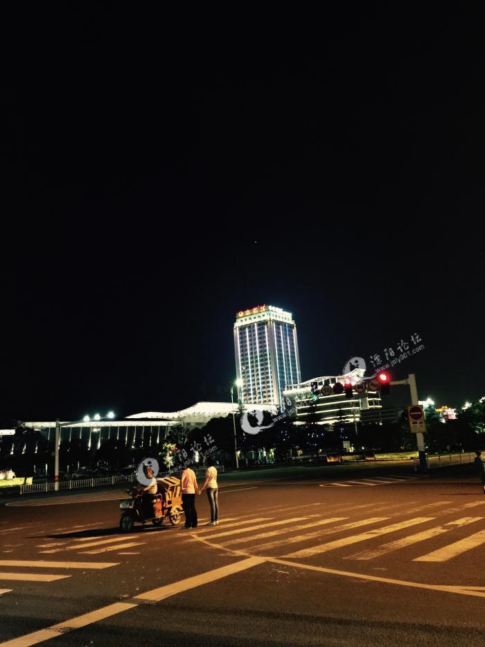 溧阳汽车总站夜景迷人!