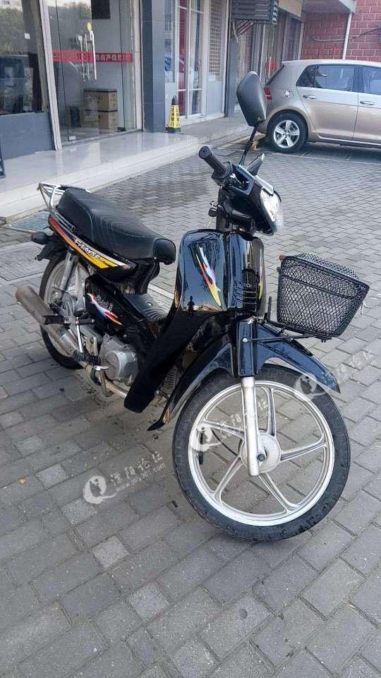 93年本田100摩托车图片