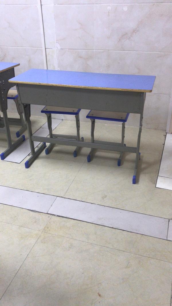 100左右!求课桌照片!要求新