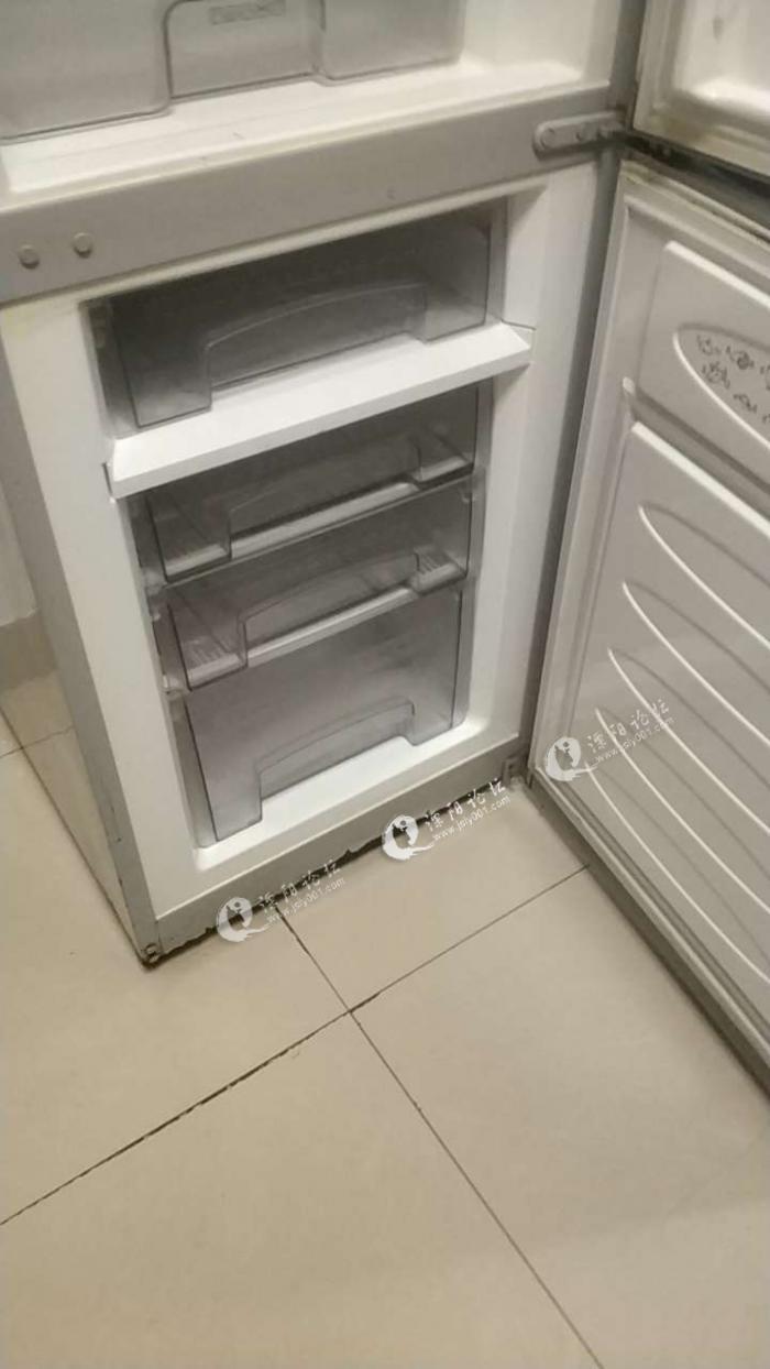 二手冰箱出售200元自提