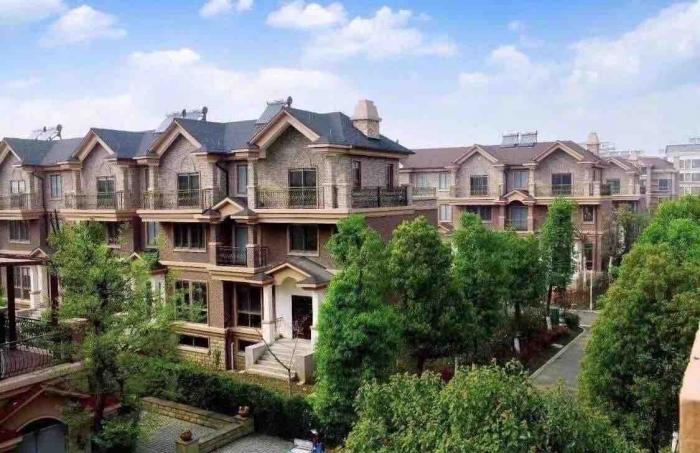 一手出售,戴埠 万竹园,联排别墅,房产证225.