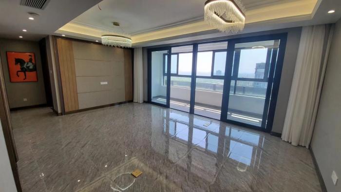 出售,华府晶园 三期,25楼,98平,第一排无遮挡,两室两厅一卫,宽客厅连